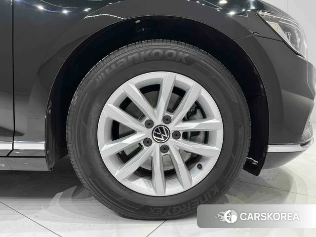 Volkswagen Magotan id 4276627 из Китая 18