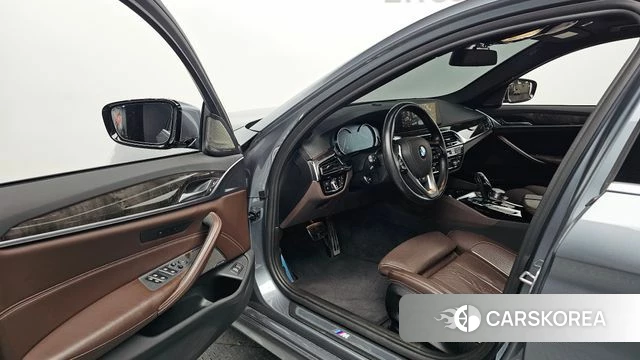 BMW 5 Series (G30) id 4305248 из Кореи 33