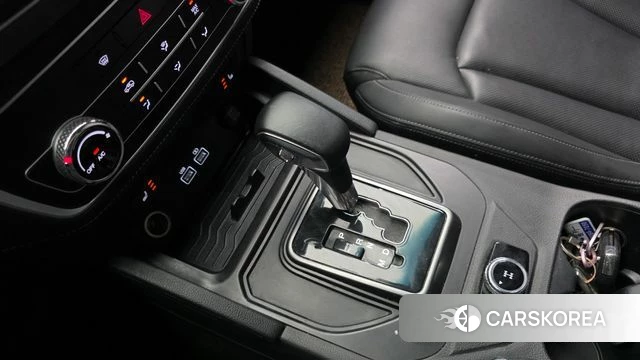 Ssangyong The New Rexton Sports Cannes id 4382068 из Кореи 31