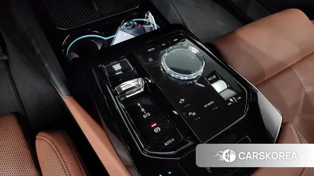 BMW 5 Series (G60) id 3462427 из Кореи 19