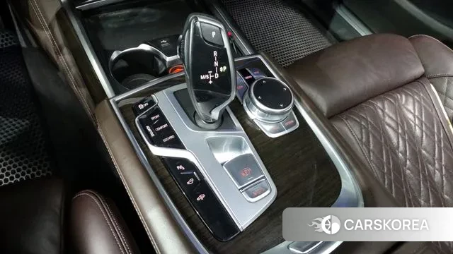 BMW 7 Series (G11) id 3438822 из Кореи 19