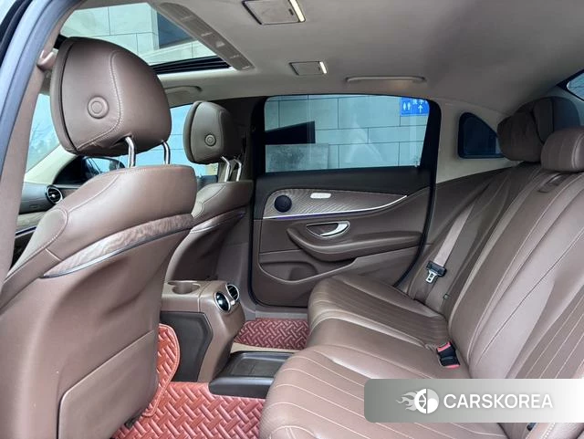 Mercedes-Benz E-class id 4241669 из Китая 13