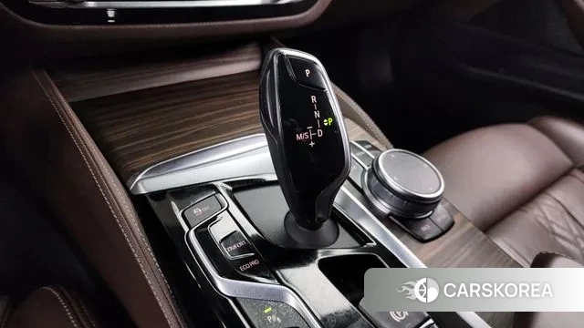 BMW 5 Series (G30) id 3754097 из Кореи 19