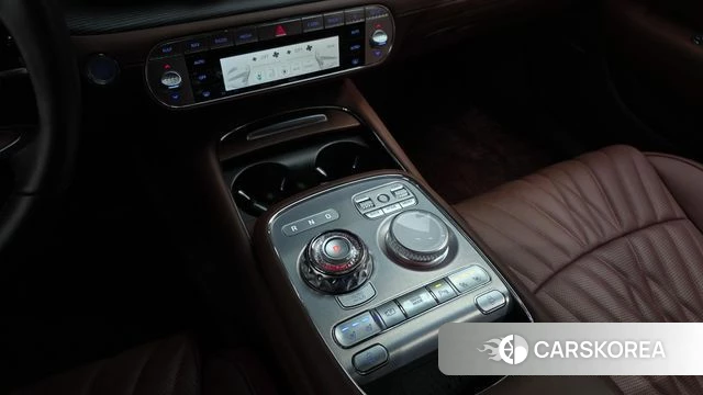 Genesis G90 (RS4) id 3859010 из Кореи 19