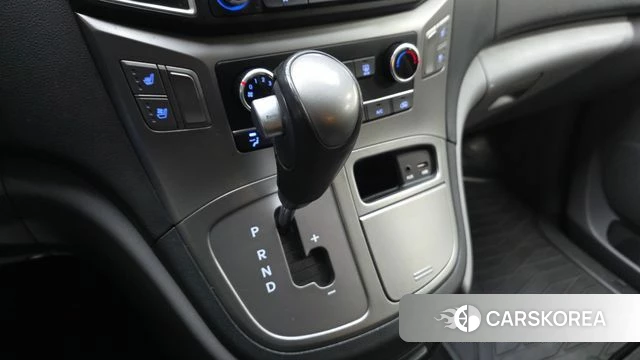 Hyundai The New Grand Starex id 3873416 из Кореи 19