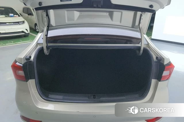 Roewe i5 id 3783276 из Китая 16
