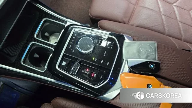 BMW 7 Series (G70) id 3554805 из Кореи 19