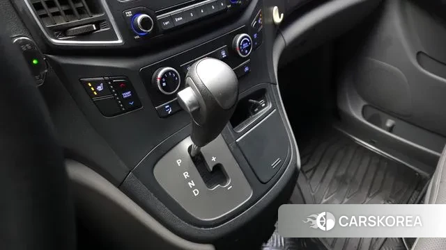 Hyundai The New Grand Starex id 3779150 из Кореи 19