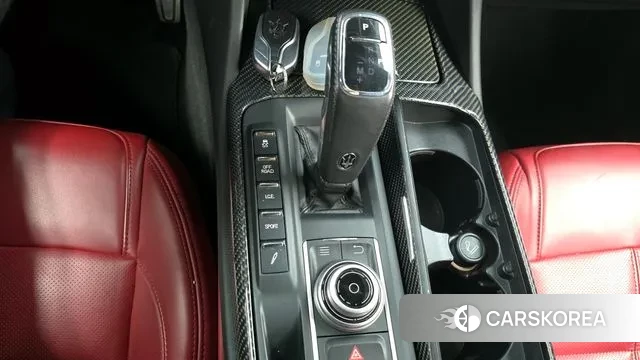 Maserati Levante id 3292083 из Кореи 19