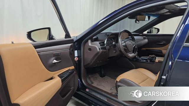 Lexus ES300h 7th generation id 4586488 из Кореи 31