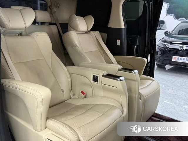 Toyota Elfa id 4300062 из Китая 22