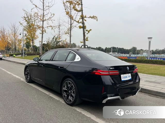 BMW 5 series id 4256278 из Китая 18