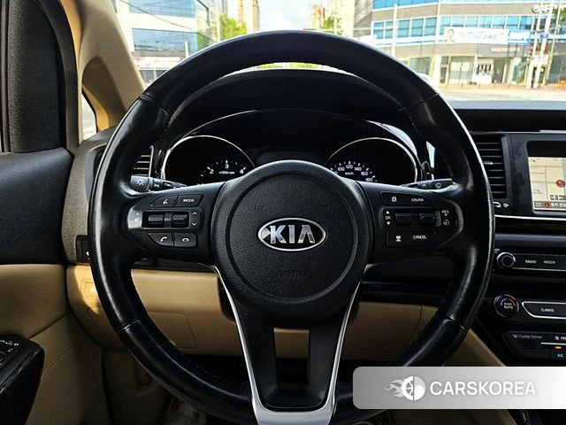 Kia The New Carnival id 4367706 из Кореи 19