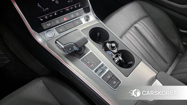 Audi A6 (C8) id 3866461 из Кореи 19