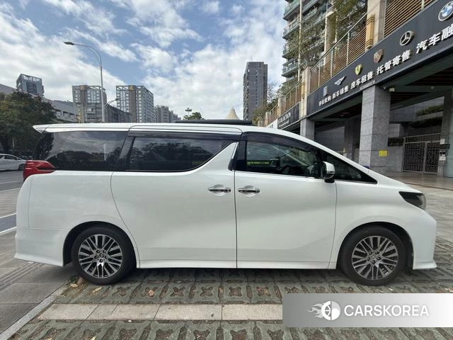 Toyota Elfa id 4260270 из Китая 15