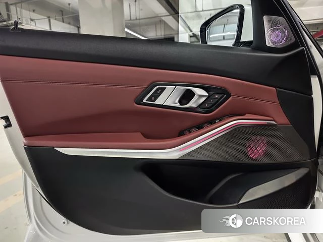 BMW i3 id 4348587 из Китая 32