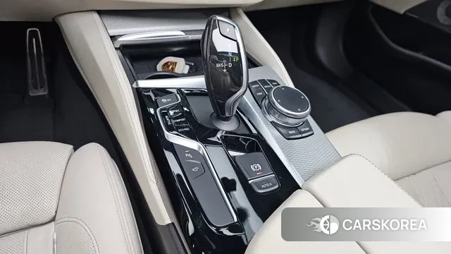 BMW 5 Series (G30) id 3460143 из Кореи 19