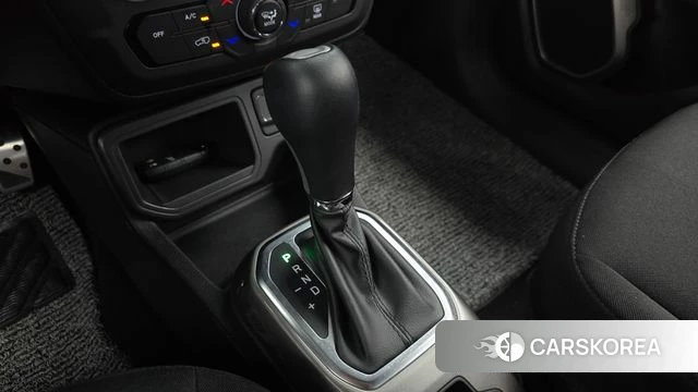 Jeep Renegade id 4675779 из Кореи 31