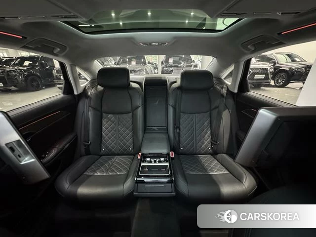 Audi A8 id 4353137 из Китая 13