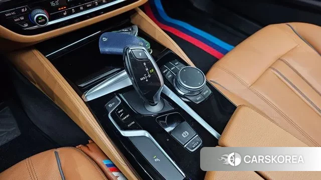 BMW 5 Series (G30) id 2986748 из Кореи 19