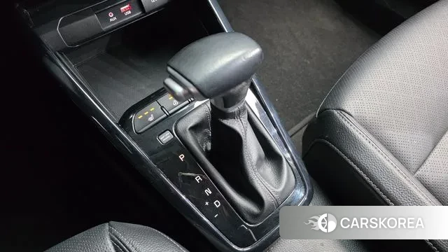 Kia Stonic id 3778549 из Кореи 19