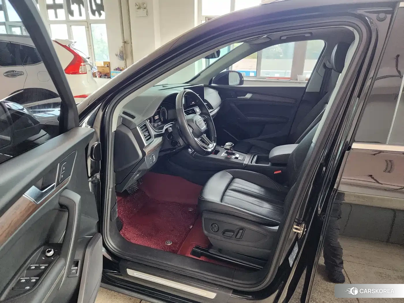 Audi Q5L id 4654560 из Китая 9