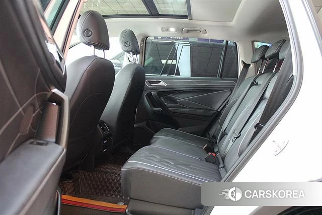 Volkswagen Tiguan L id 4210034 из Китая 16