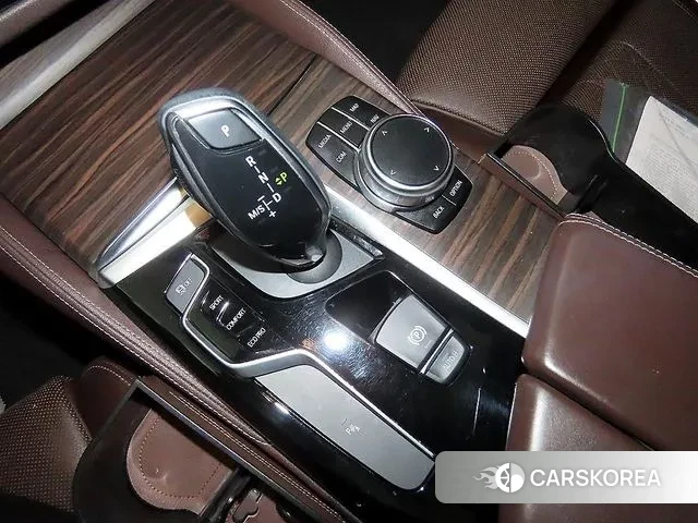 BMW 5 Series (G30) id 3728498 из Кореи 18