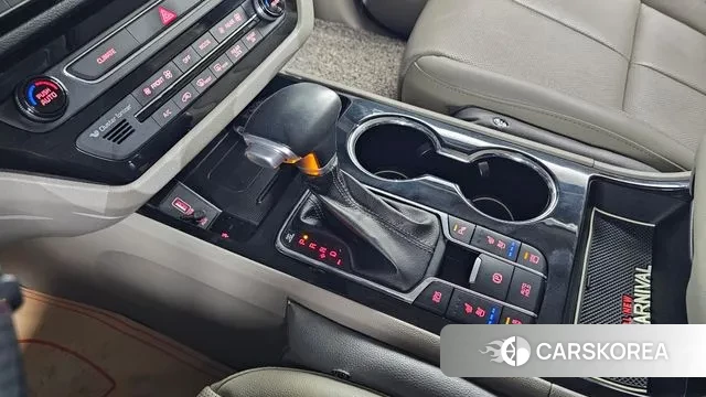 Kia The New Carnival id 3666566 из Кореи 19