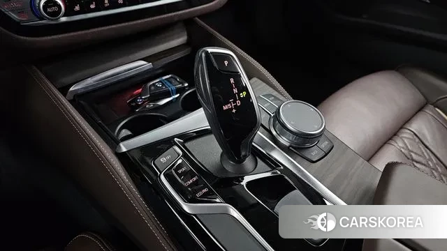 BMW 5 Series (G30) id 3484282 из Кореи 19