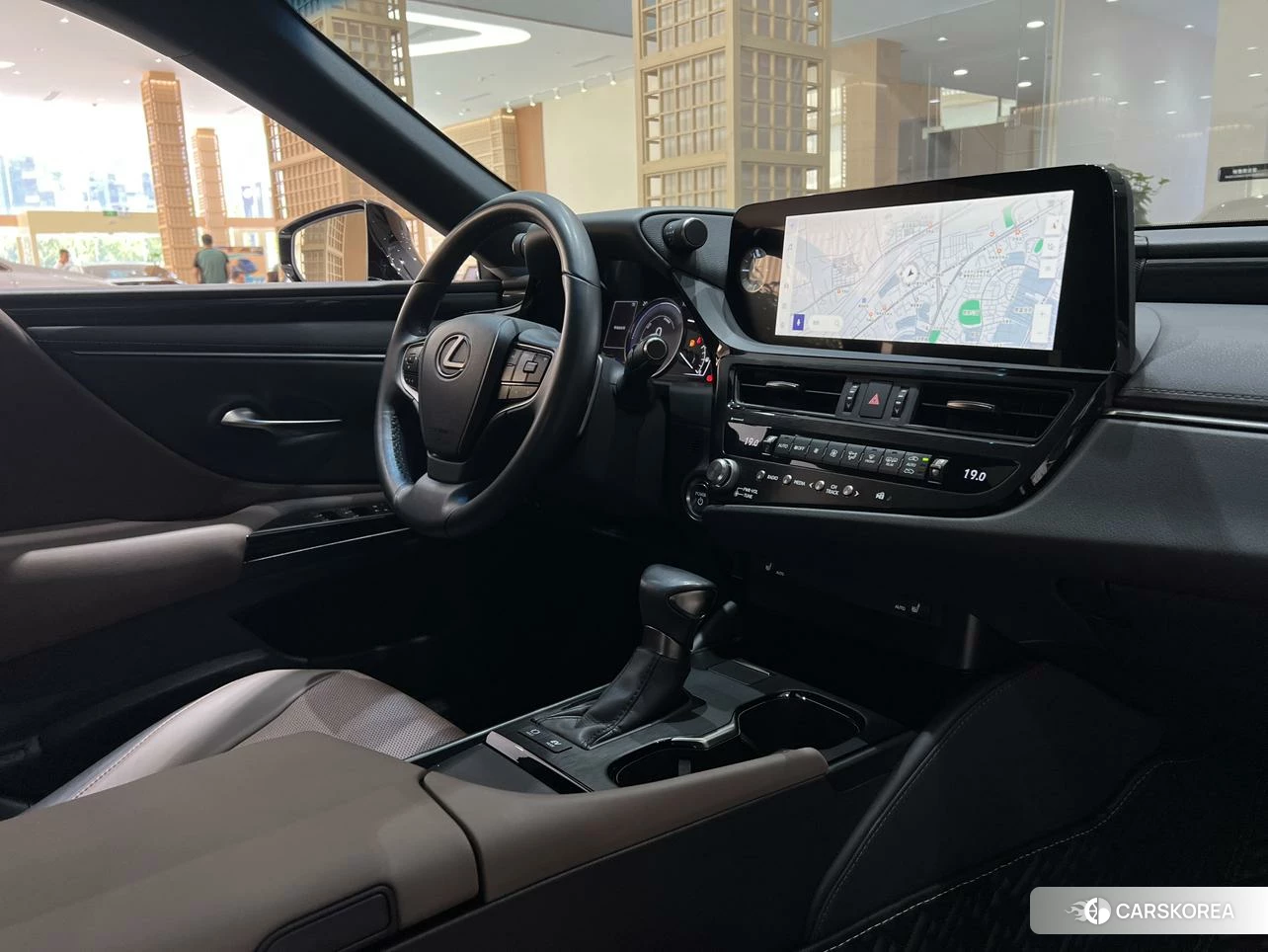Lexus ES id 4440406 из Китая 16