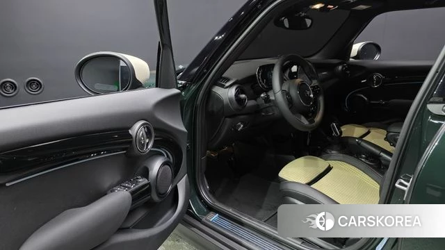 Mini Cooper S id 4409098 из Кореи 30