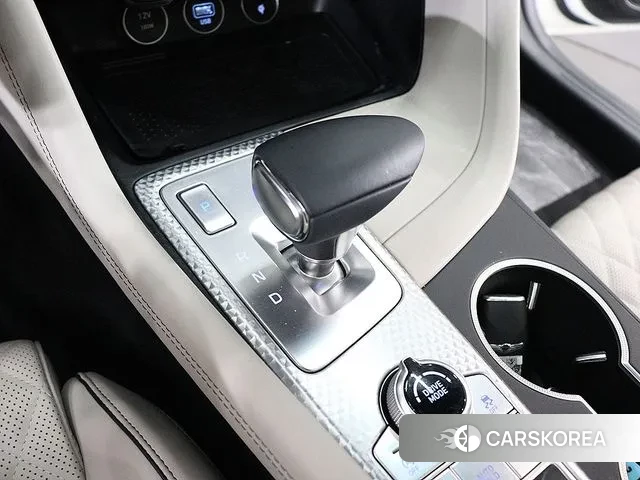 Genesis The New G70 id 3032190 из Кореи 19