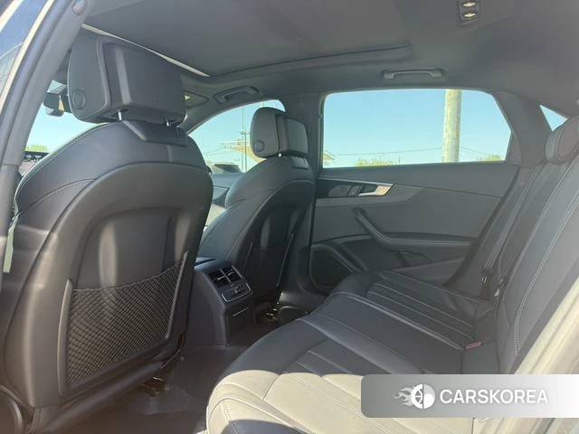 Audi A4L id 4272112 из Китая 10