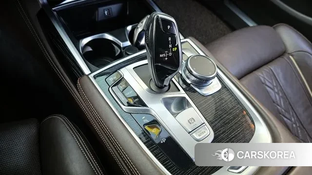 BMW 7 Series (G11) id 3557893 из Кореи 19