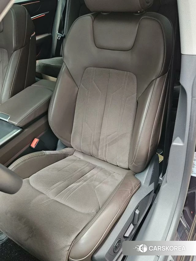 Audi A7L id 4258270 из Китая 9