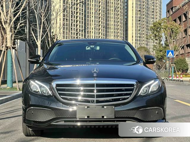 Mercedes-Benz E-class PHEV id 4212680 из Китая 16