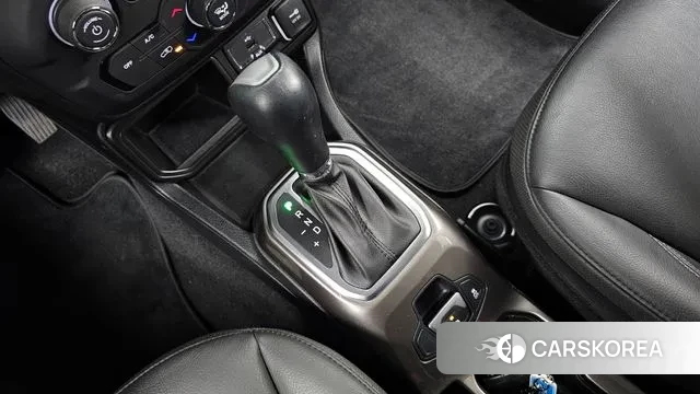 Jeep Renegade id 3429069 из Кореи 19