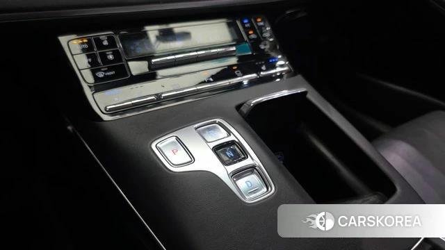 Hyundai The New Grandeur IG id 4780508 из Кореи 35