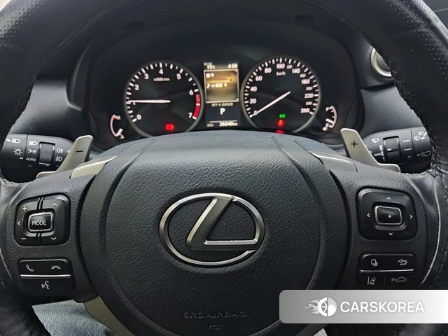 Lexus NX id 4298359 из Китая 20