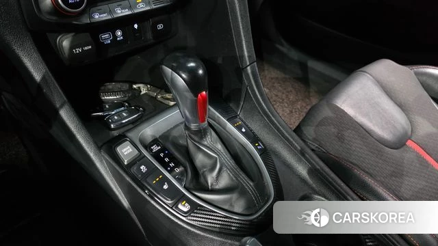 Hyundai Veloster (JS) id 4416804 из Кореи 32