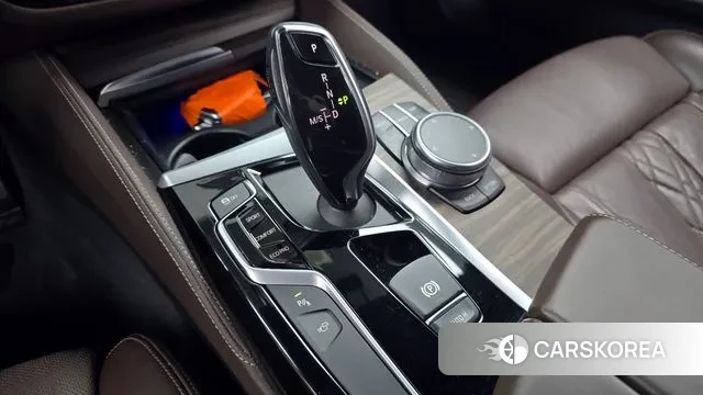 BMW 5 Series (G30) id 3493966 из Кореи 19