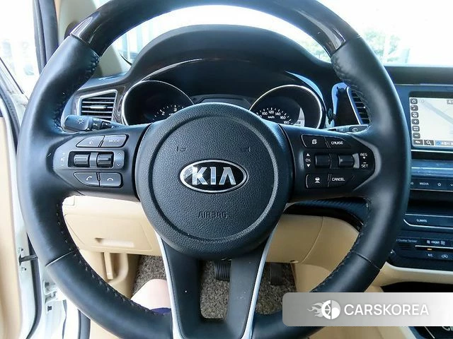 Kia The New Carnival id 4232638 из Кореи 19