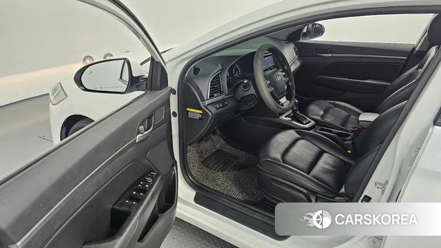 Hyundai Avante AD id 4424842 из Кореи 29