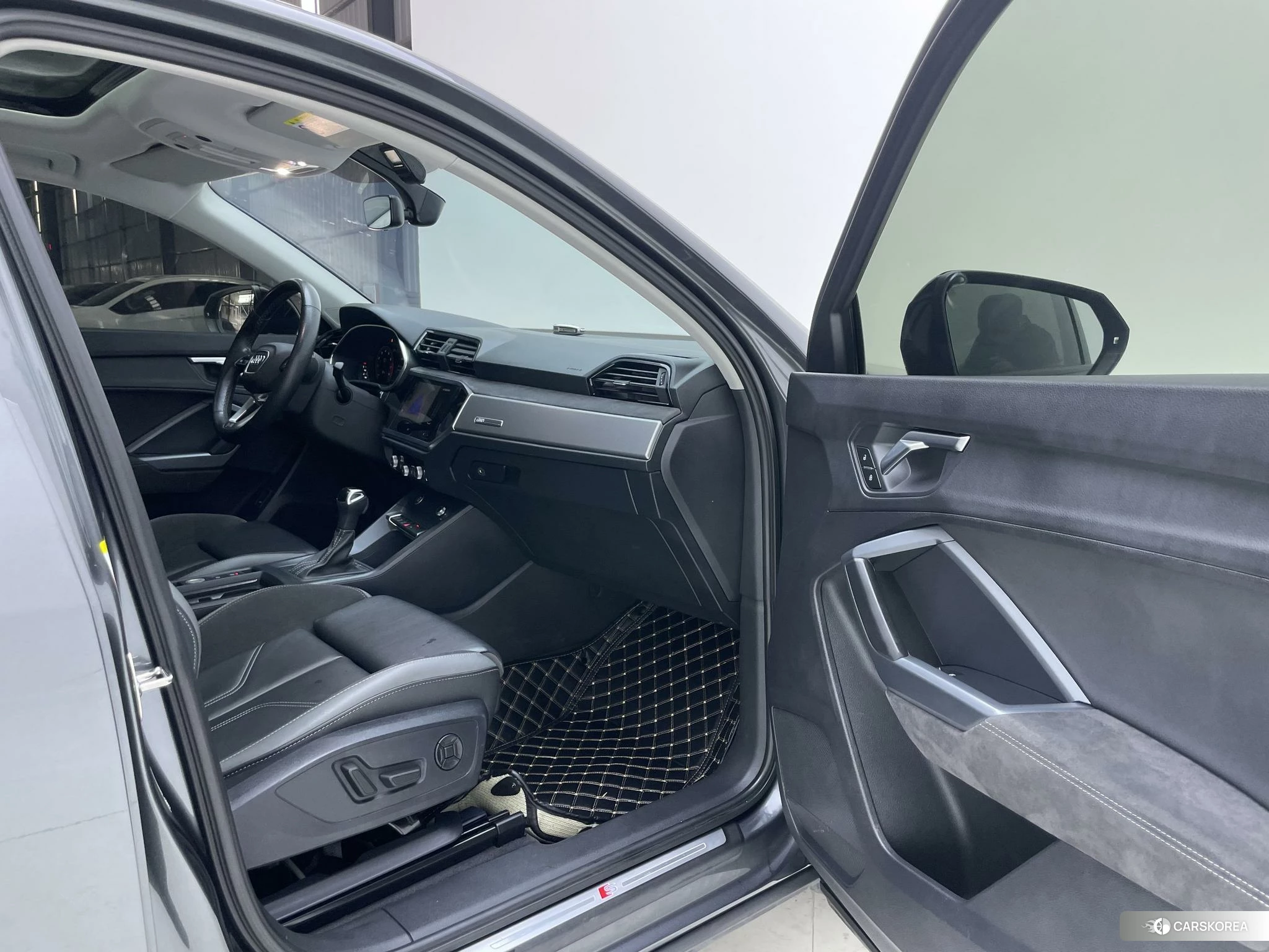 Audi Q3 Sportback id 4515097 из Китая 30