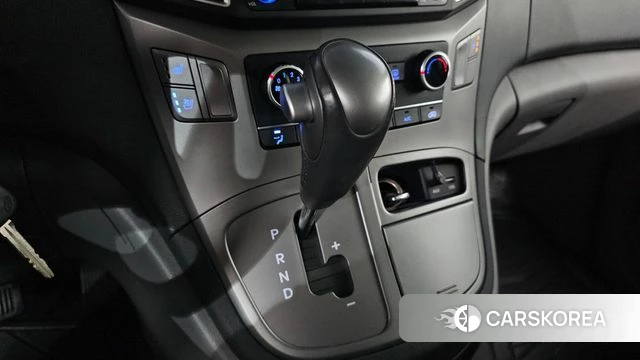 Hyundai The New Grand Starex id 4435468 из Кореи 19