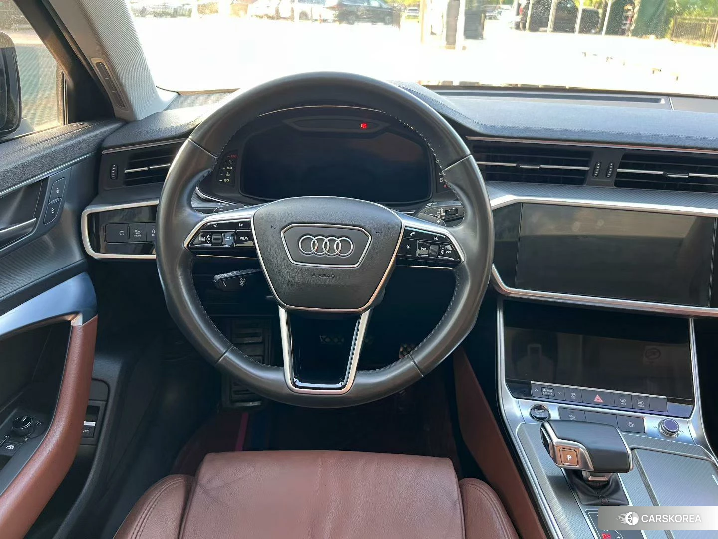 Audi A6L id 4514982 из Китая 9