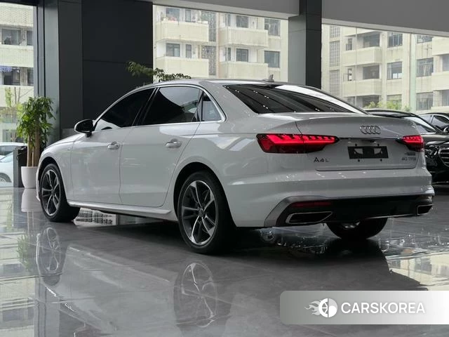 Audi A4L id 4341602 из Китая 10