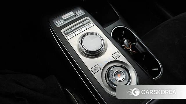 Genesis GV70 id 3884956 из Кореи 19