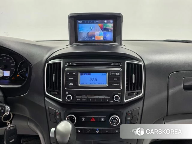 Hyundai The New Grand Starex id 4250884 из Кореи 17